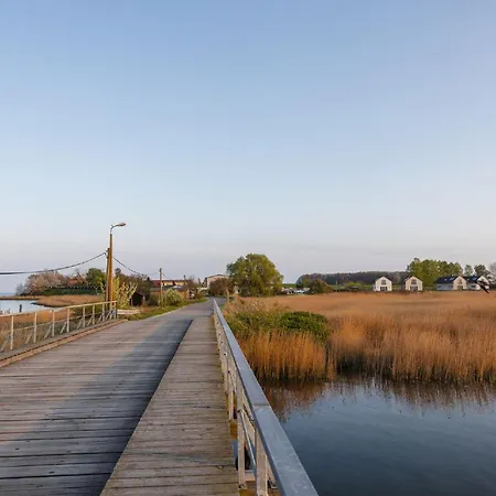 Neukamp 17b Fischerhuette * פוטבוס